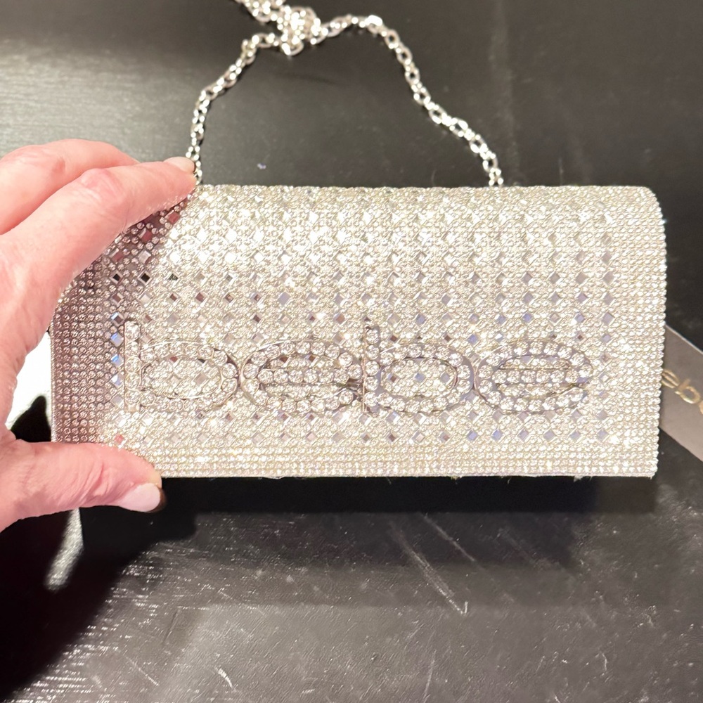 💎Bebe 💎 Sparkling Silver Crystal Clutch with detachable Chain Shoulder Strap - Picture 4 of 9